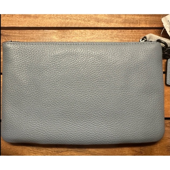Coach Bluebell Leather Wristlet NWT - Picture 5 of 10